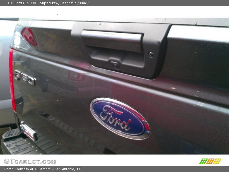 Magnetic / Black 2016 Ford F150 XLT SuperCrew