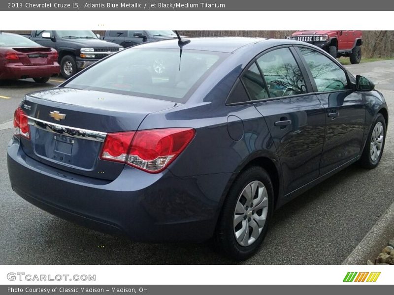 Atlantis Blue Metallic / Jet Black/Medium Titanium 2013 Chevrolet Cruze LS