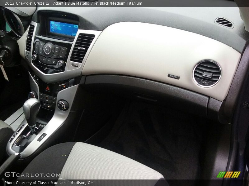 Atlantis Blue Metallic / Jet Black/Medium Titanium 2013 Chevrolet Cruze LS