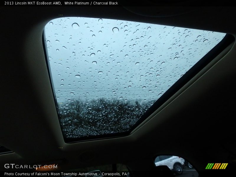 White Platinum / Charcoal Black 2013 Lincoln MKT EcoBoost AWD