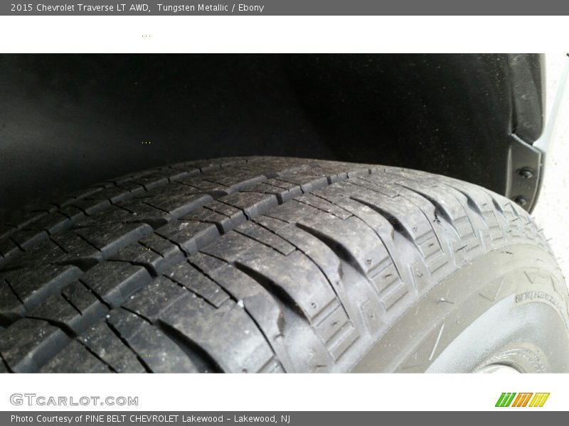 Tungsten Metallic / Ebony 2015 Chevrolet Traverse LT AWD