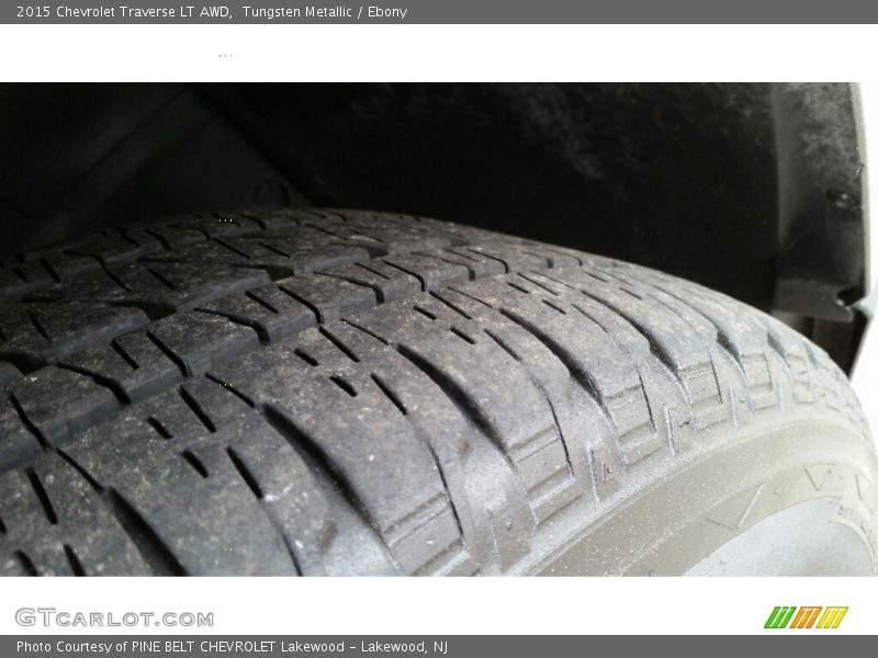 Tungsten Metallic / Ebony 2015 Chevrolet Traverse LT AWD
