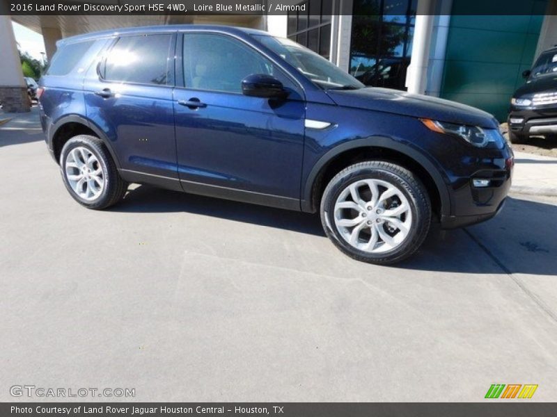 Loire Blue Metallic / Almond 2016 Land Rover Discovery Sport HSE 4WD