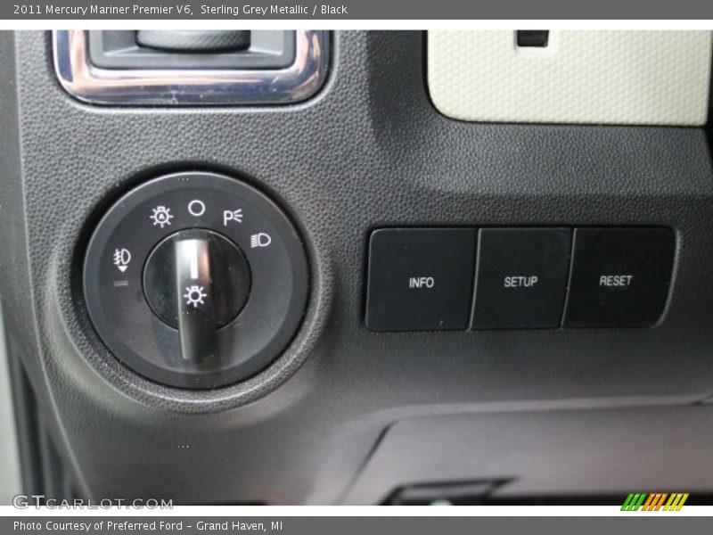 Sterling Grey Metallic / Black 2011 Mercury Mariner Premier V6
