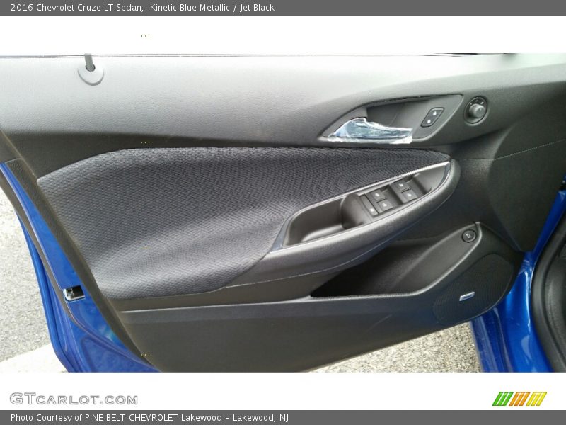 Kinetic Blue Metallic / Jet Black 2016 Chevrolet Cruze LT Sedan