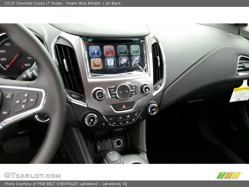Kinetic Blue Metallic / Jet Black 2016 Chevrolet Cruze LT Sedan