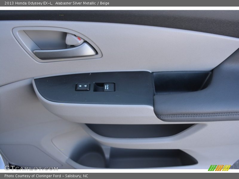 Alabaster Silver Metallic / Beige 2013 Honda Odyssey EX-L