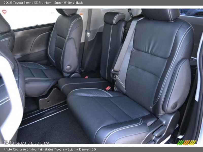 Rear Seat of 2016 Sienna SE Premium
