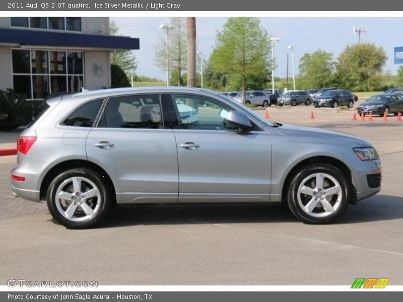 Ice Silver Metallic / Light Gray 2011 Audi Q5 2.0T quattro