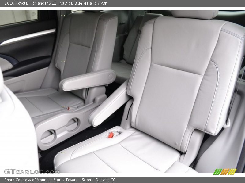 Nautical Blue Metallic / Ash 2016 Toyota Highlander XLE