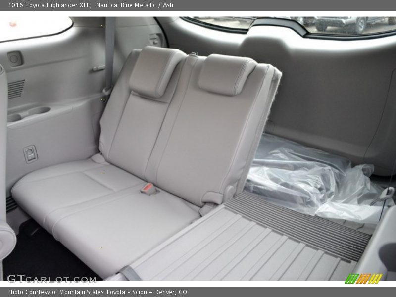 Nautical Blue Metallic / Ash 2016 Toyota Highlander XLE