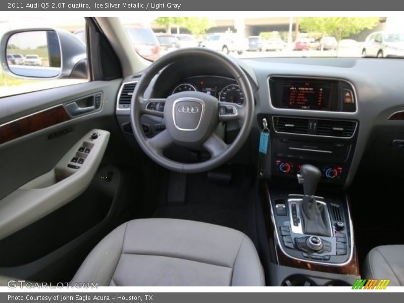 Ice Silver Metallic / Light Gray 2011 Audi Q5 2.0T quattro