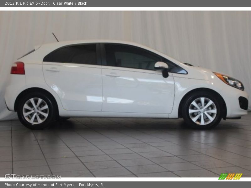 Clear White / Black 2013 Kia Rio EX 5-Door