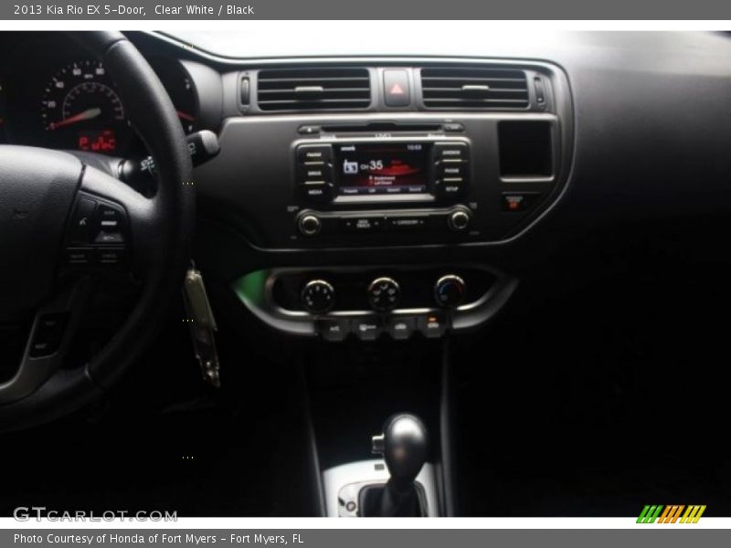 Clear White / Black 2013 Kia Rio EX 5-Door