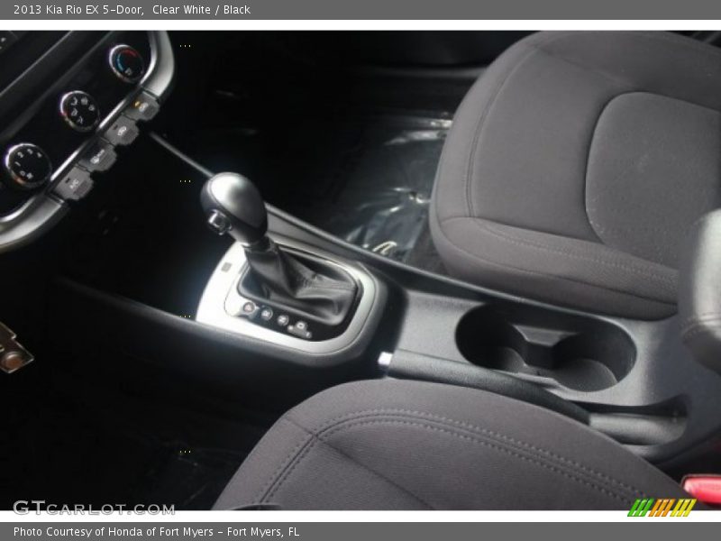 Clear White / Black 2013 Kia Rio EX 5-Door