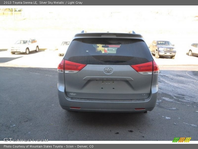 Silver Sky Metallic / Light Gray 2013 Toyota Sienna LE