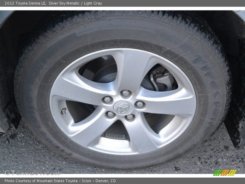 Silver Sky Metallic / Light Gray 2013 Toyota Sienna LE