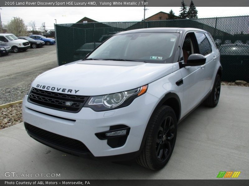 Yulong White Metallic / Tan 2016 Land Rover Discovery Sport HSE Luxury 4WD