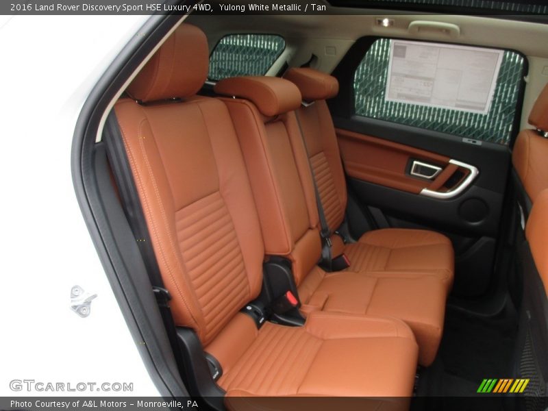 Yulong White Metallic / Tan 2016 Land Rover Discovery Sport HSE Luxury 4WD