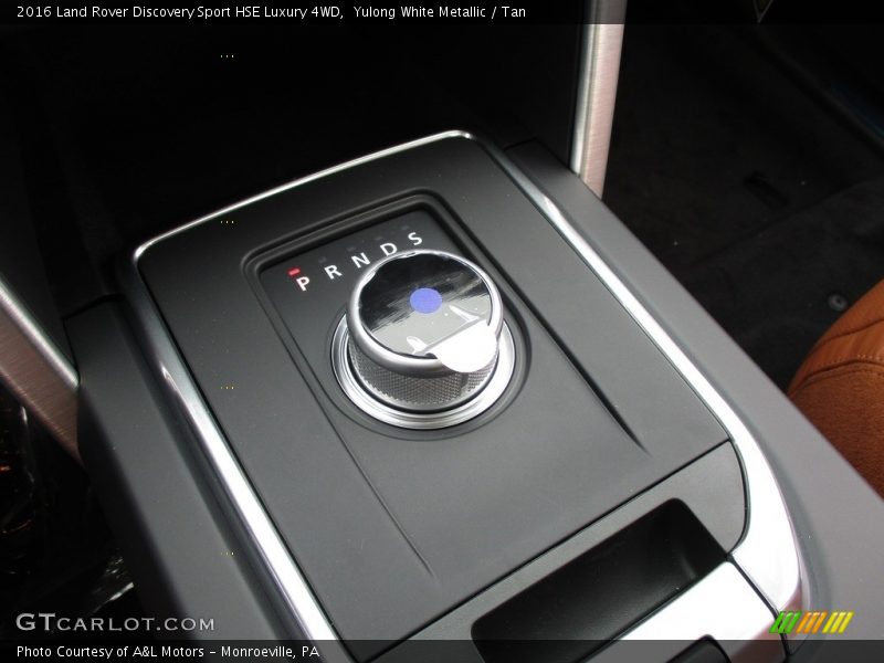Yulong White Metallic / Tan 2016 Land Rover Discovery Sport HSE Luxury 4WD