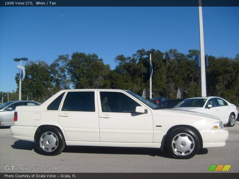White / Tan 1998 Volvo S70