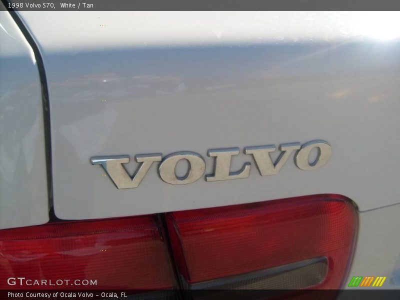 White / Tan 1998 Volvo S70