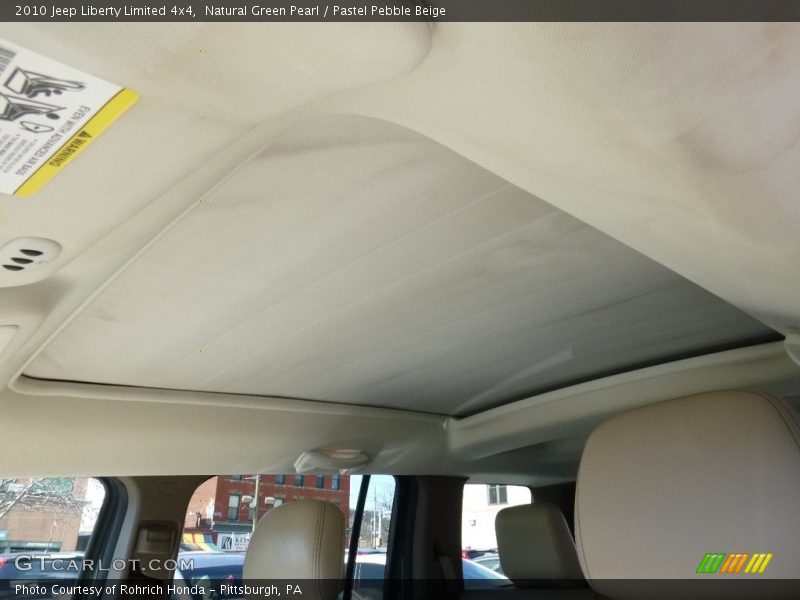 Natural Green Pearl / Pastel Pebble Beige 2010 Jeep Liberty Limited 4x4