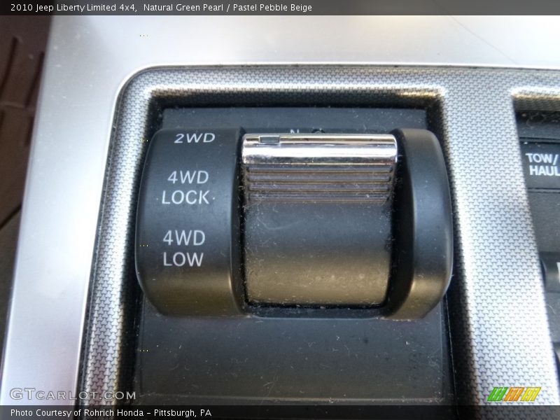Natural Green Pearl / Pastel Pebble Beige 2010 Jeep Liberty Limited 4x4