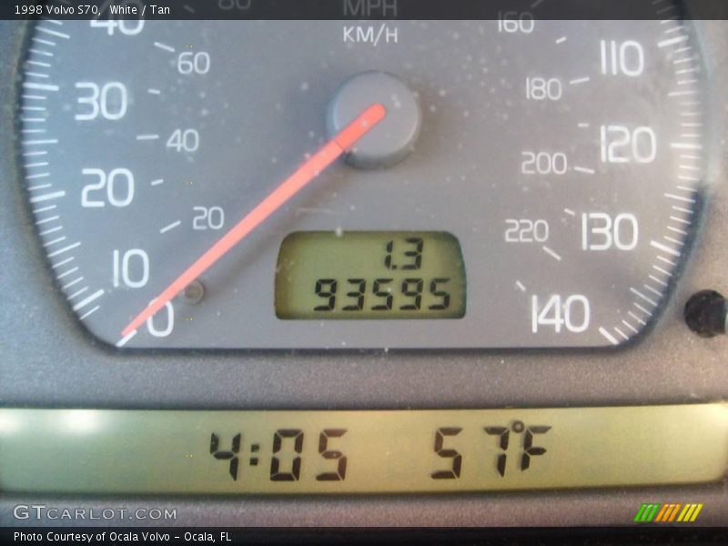 White / Tan 1998 Volvo S70