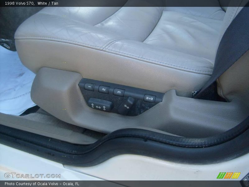 White / Tan 1998 Volvo S70