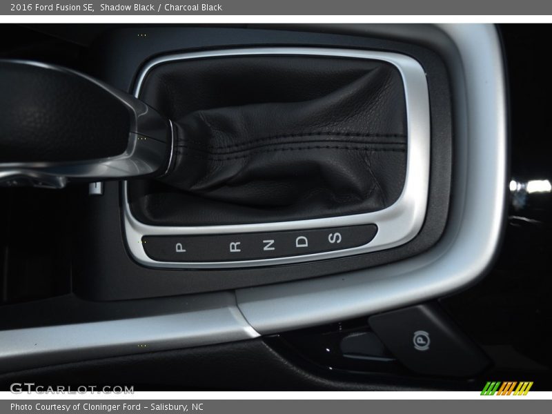 Shadow Black / Charcoal Black 2016 Ford Fusion SE