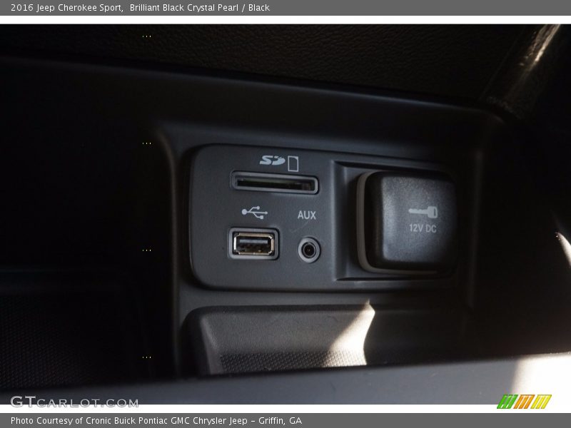 Brilliant Black Crystal Pearl / Black 2016 Jeep Cherokee Sport