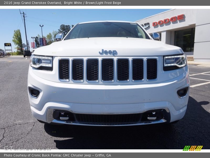 Bright White / Brown/Light Frost Beige 2016 Jeep Grand Cherokee Overland