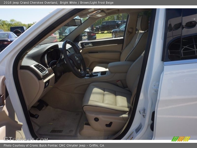 Bright White / Brown/Light Frost Beige 2016 Jeep Grand Cherokee Overland