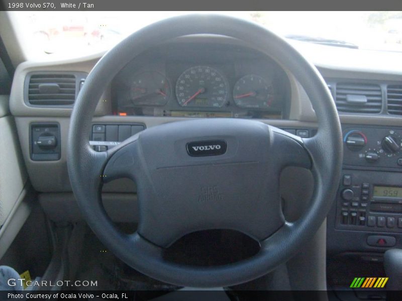 White / Tan 1998 Volvo S70