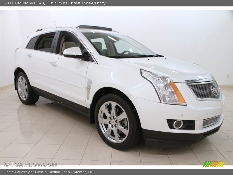 Platinum Ice Tricoat / Shale/Ebony 2011 Cadillac SRX FWD