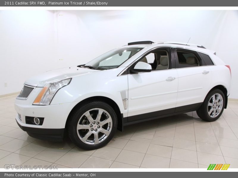 Platinum Ice Tricoat / Shale/Ebony 2011 Cadillac SRX FWD