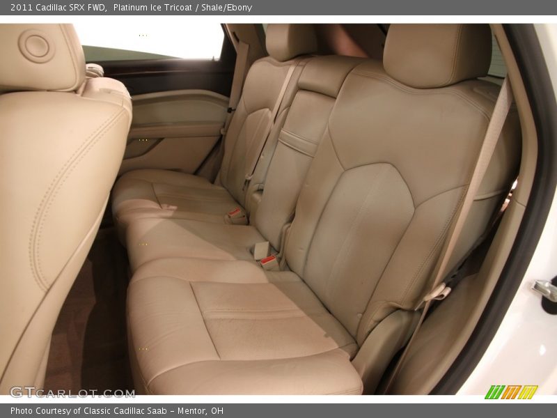 Platinum Ice Tricoat / Shale/Ebony 2011 Cadillac SRX FWD