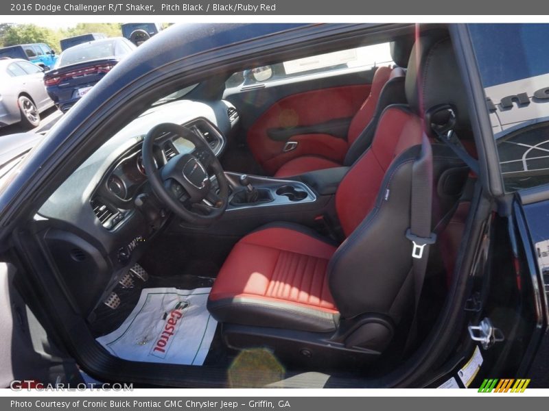 Pitch Black / Black/Ruby Red 2016 Dodge Challenger R/T Shaker