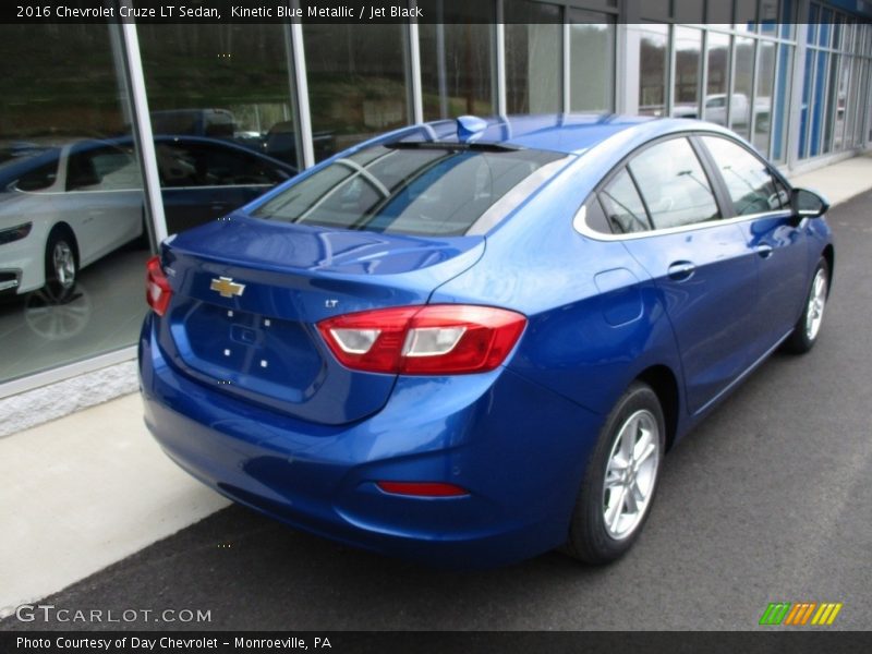 Kinetic Blue Metallic / Jet Black 2016 Chevrolet Cruze LT Sedan