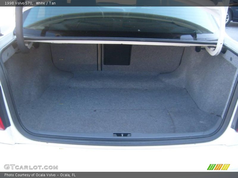 White / Tan 1998 Volvo S70