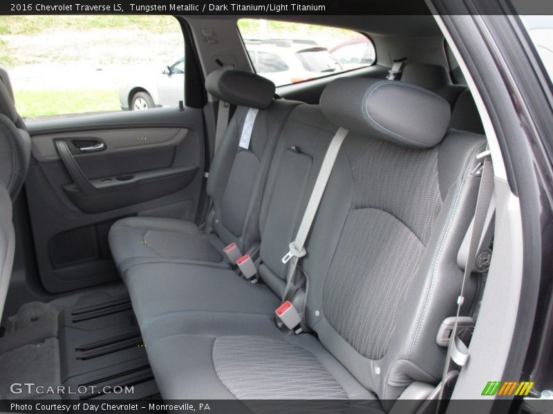 Tungsten Metallic / Dark Titanium/Light Titanium 2016 Chevrolet Traverse LS