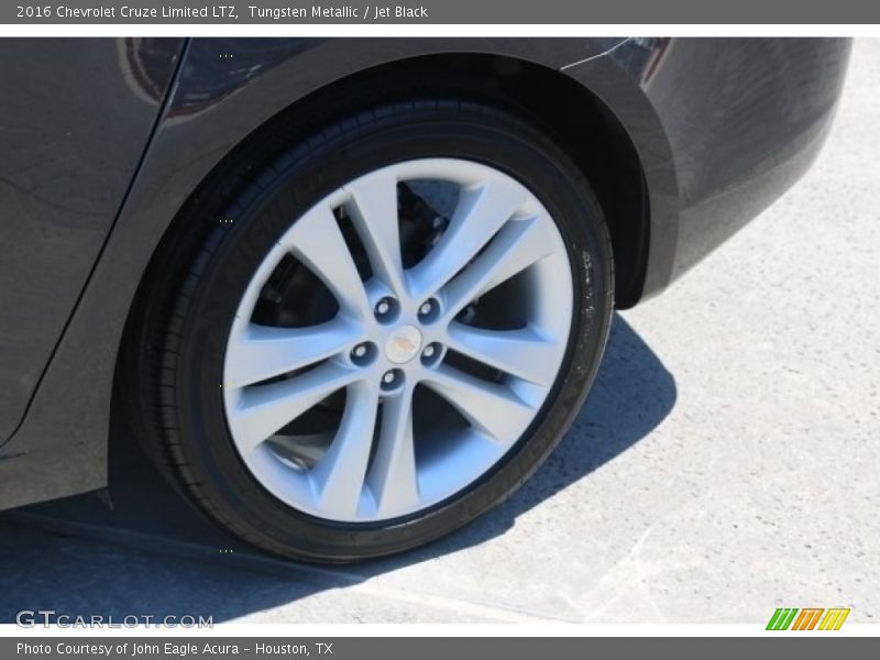 Tungsten Metallic / Jet Black 2016 Chevrolet Cruze Limited LTZ