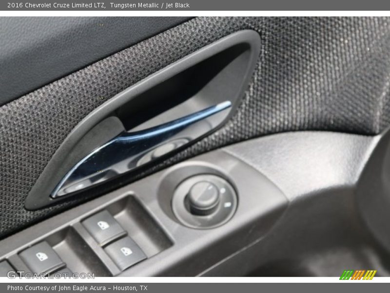 Tungsten Metallic / Jet Black 2016 Chevrolet Cruze Limited LTZ