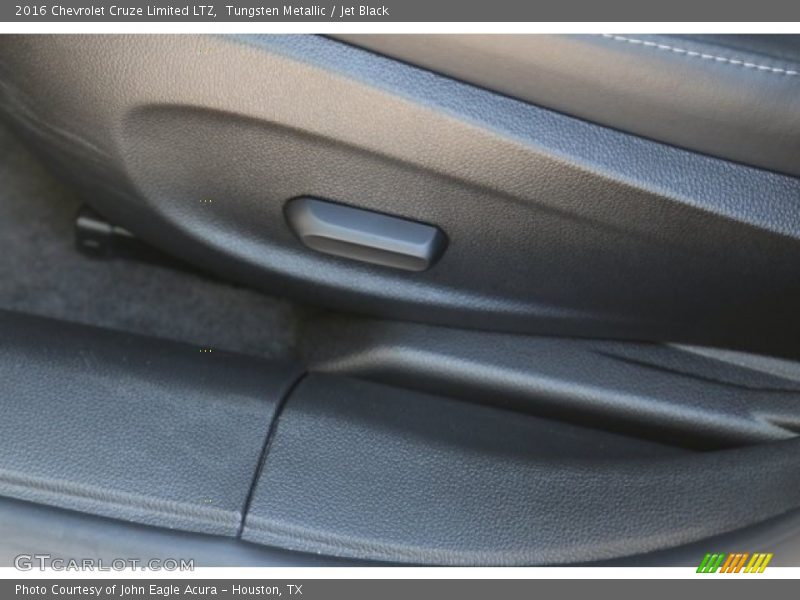 Tungsten Metallic / Jet Black 2016 Chevrolet Cruze Limited LTZ