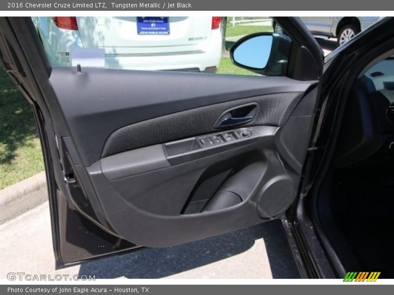 Tungsten Metallic / Jet Black 2016 Chevrolet Cruze Limited LTZ