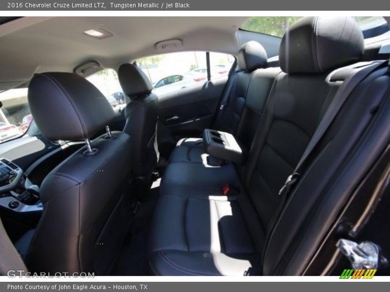 Tungsten Metallic / Jet Black 2016 Chevrolet Cruze Limited LTZ