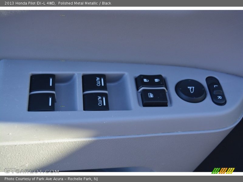 Polished Metal Metallic / Black 2013 Honda Pilot EX-L 4WD