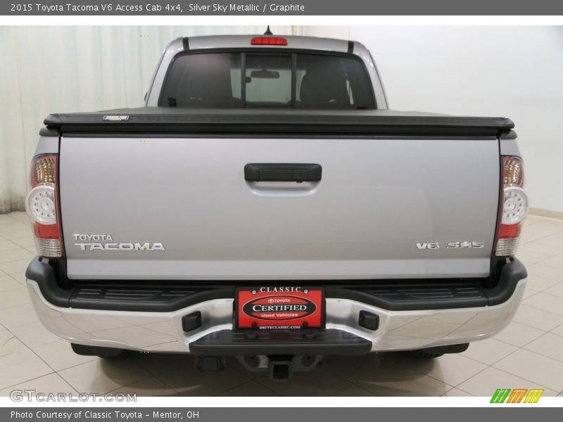 Silver Sky Metallic / Graphite 2015 Toyota Tacoma V6 Access Cab 4x4