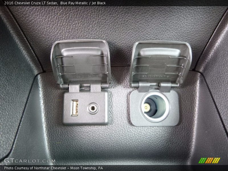 Blue Ray Metallic / Jet Black 2016 Chevrolet Cruze LT Sedan